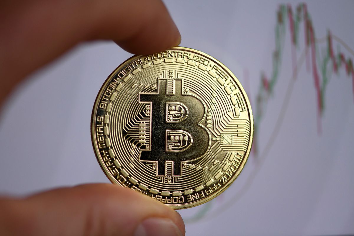El bitcoin bate récord al llegar a los 50.000 dólares y marca un nuevo
