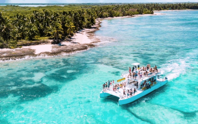 CAMACOESRD - Perfil del turista de interior de la República Dominicana.